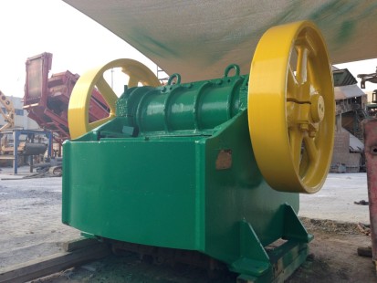 METSO LORO PARISINI 1000 X 300 Jaw Crusher
